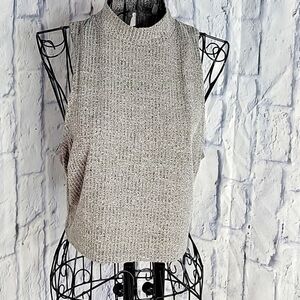 CHARLOTTE RUSSE Gray Crop‎ Top Large